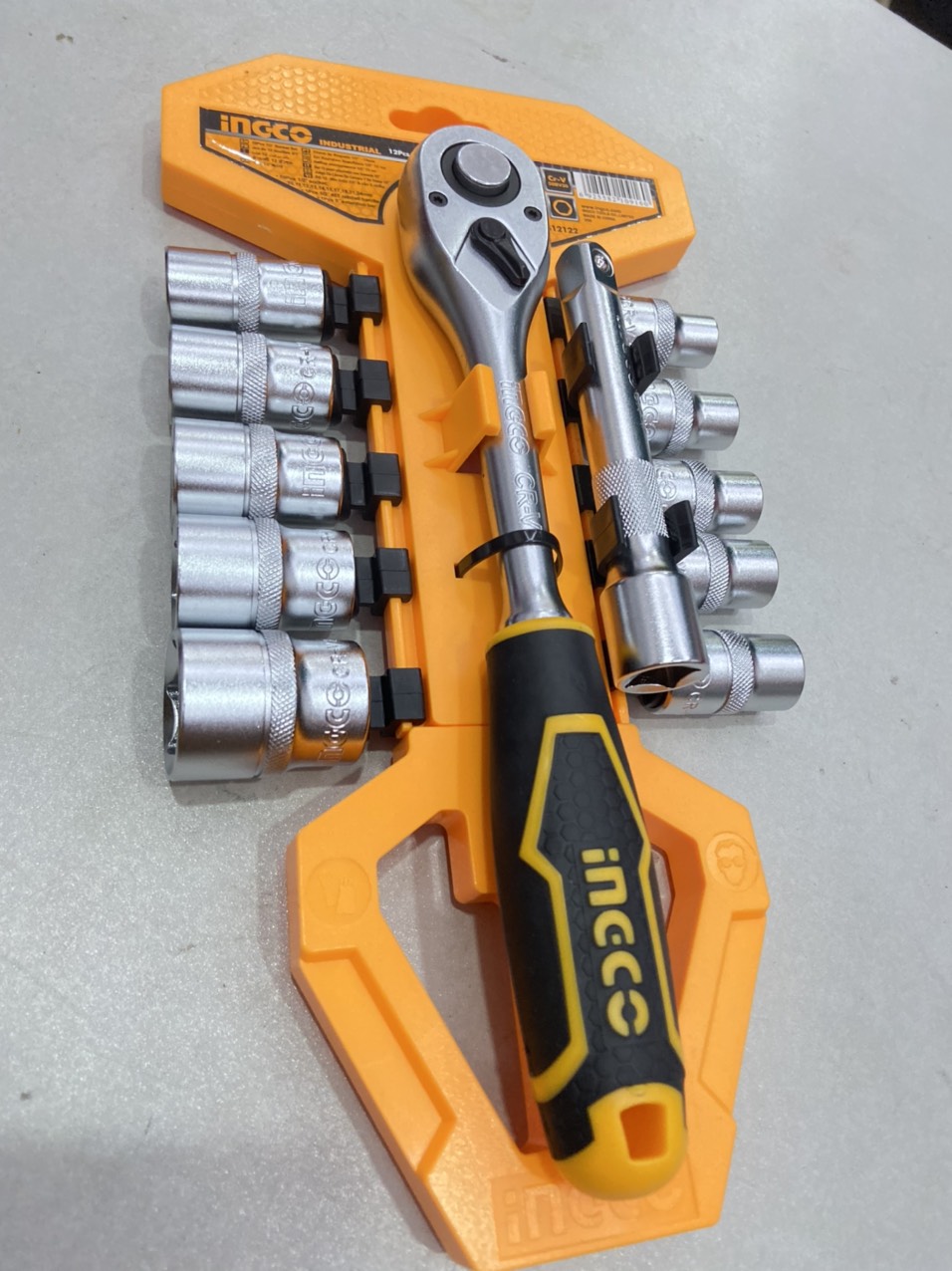 Bộ 12 cái đầu tuýp ingco hkts12122