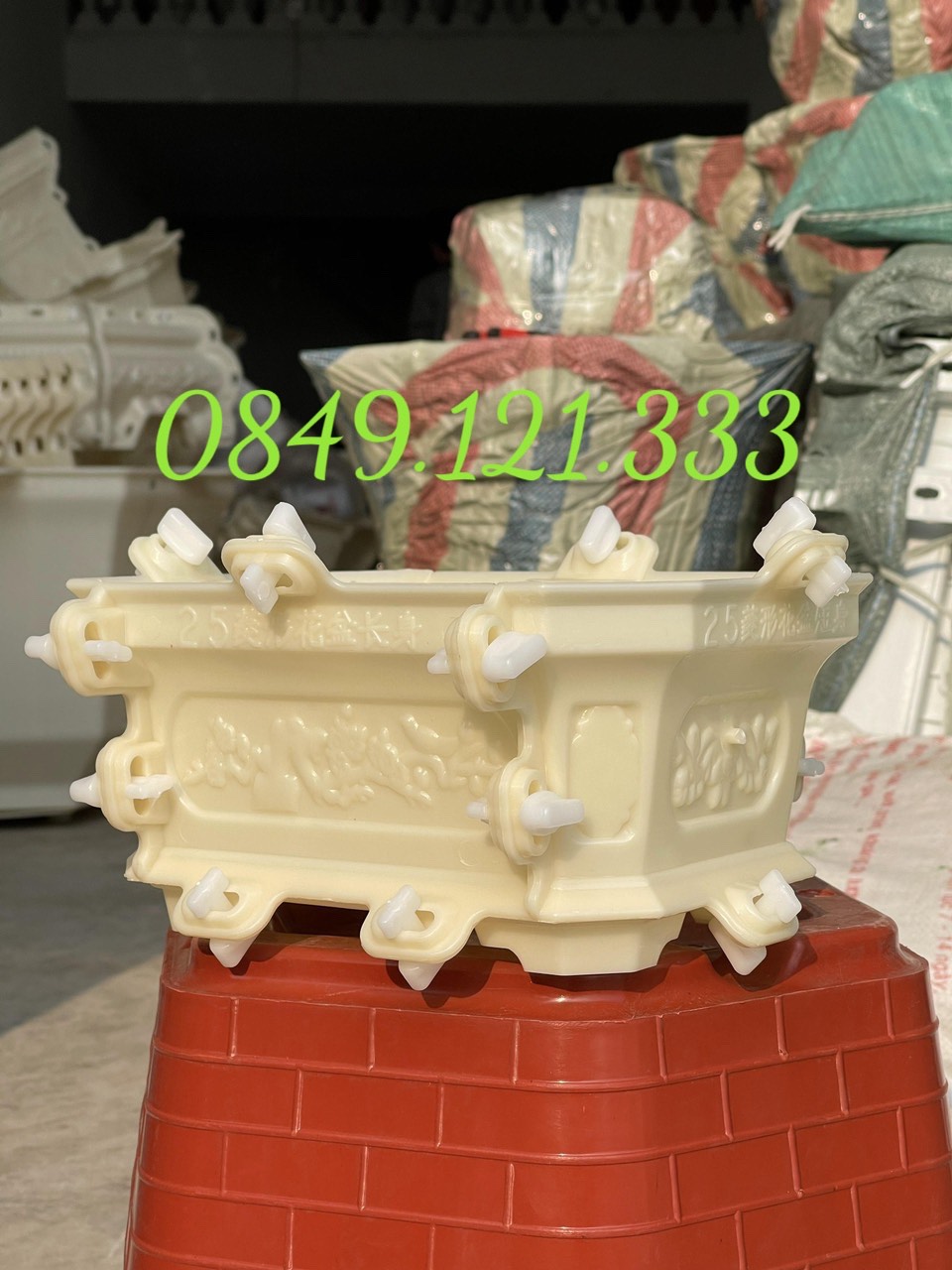 Khuôn đúc chậu cảnh chữ nhật vát góc 25 x 19cm nhựa ABS có lòng trong
