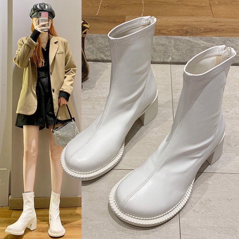 Bốt trắng đen đế 7cm quảng châu mẫu mới 2021