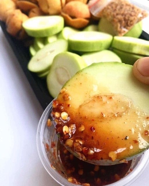 Nước Chấm Thần Thánh