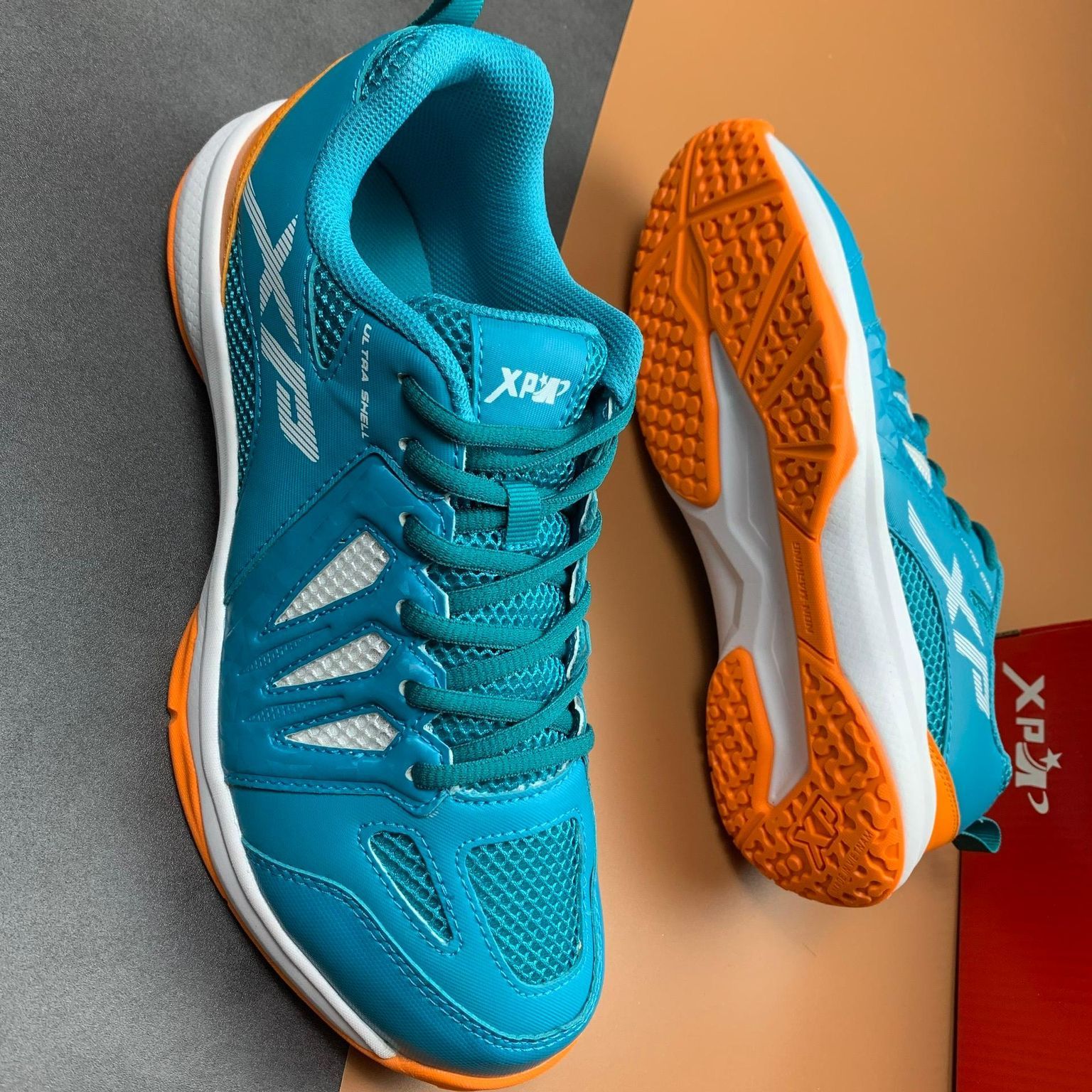 Siêu Ưu đãi tặng 2 đôi tất dầy dặn Giày cầu lông, giày bóng chuyền thương hiệu XP chính hãng êm bền đẹp bảo hành 3 tháng lỗi 1 đổi 1 15 ngày đầu .