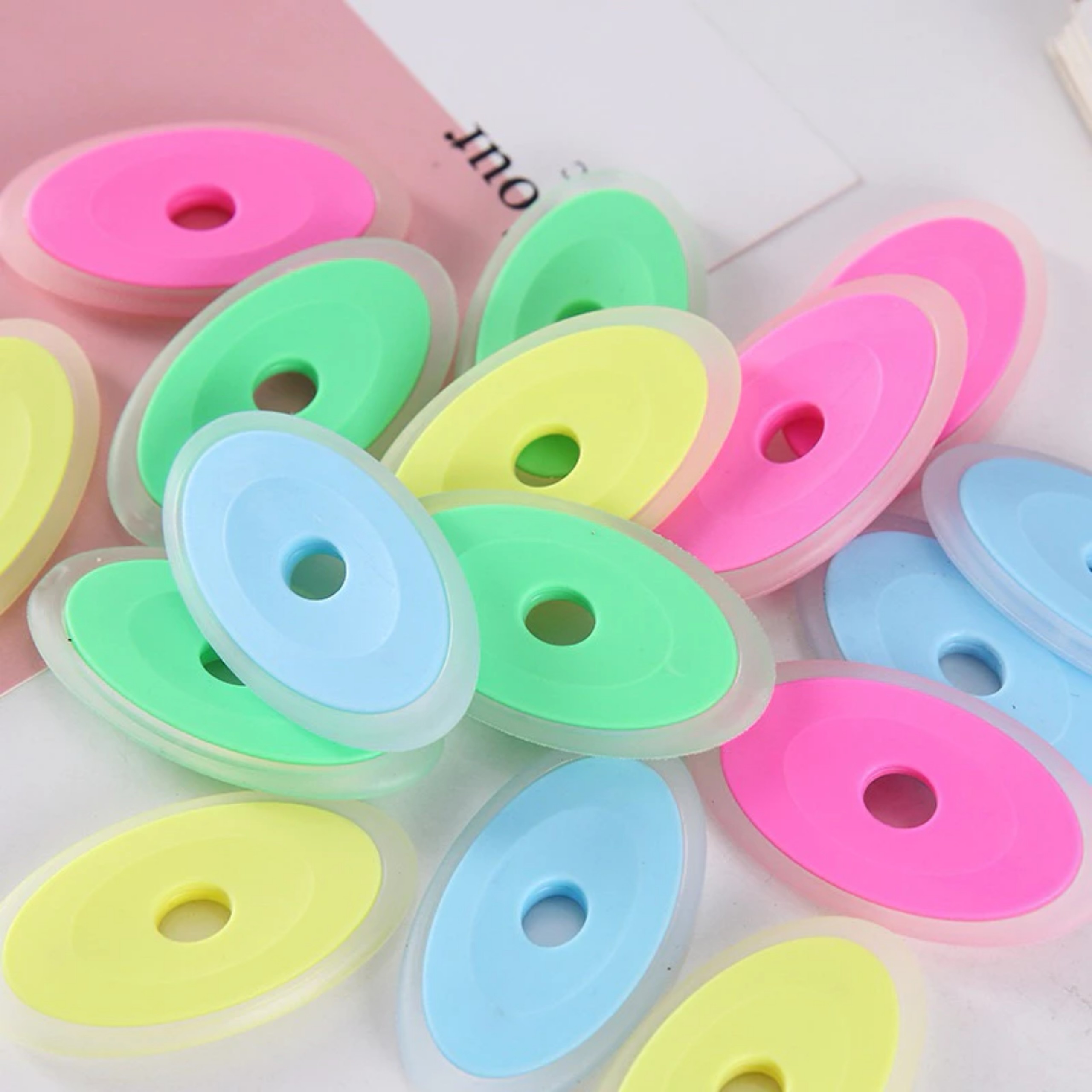 Viên tẩy elip dùng cho các loại bút sử dụng mực tẩy xóa được