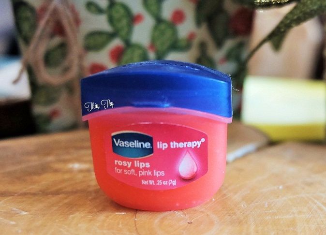kem dưỡng môi vaseline dùng cực dễ hiệu quả cao