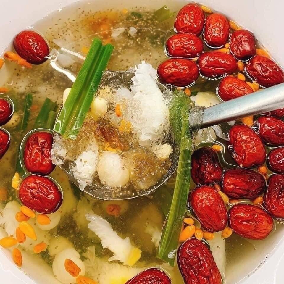Chè dưỡng nhan tuyết yến thượng hạng . size đại nấu đc 30 chén chè.nguyên liệu nấu chè dưỡng nhan.