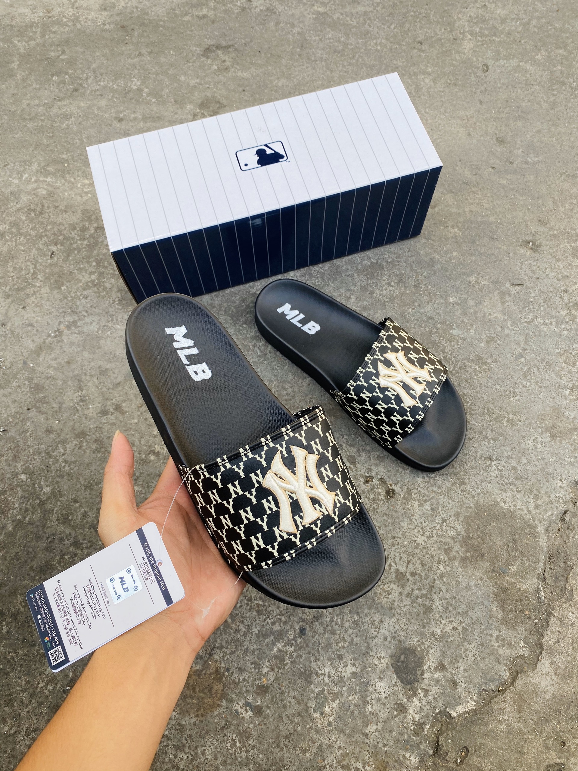 Dép mlb đen caro-nam nữ