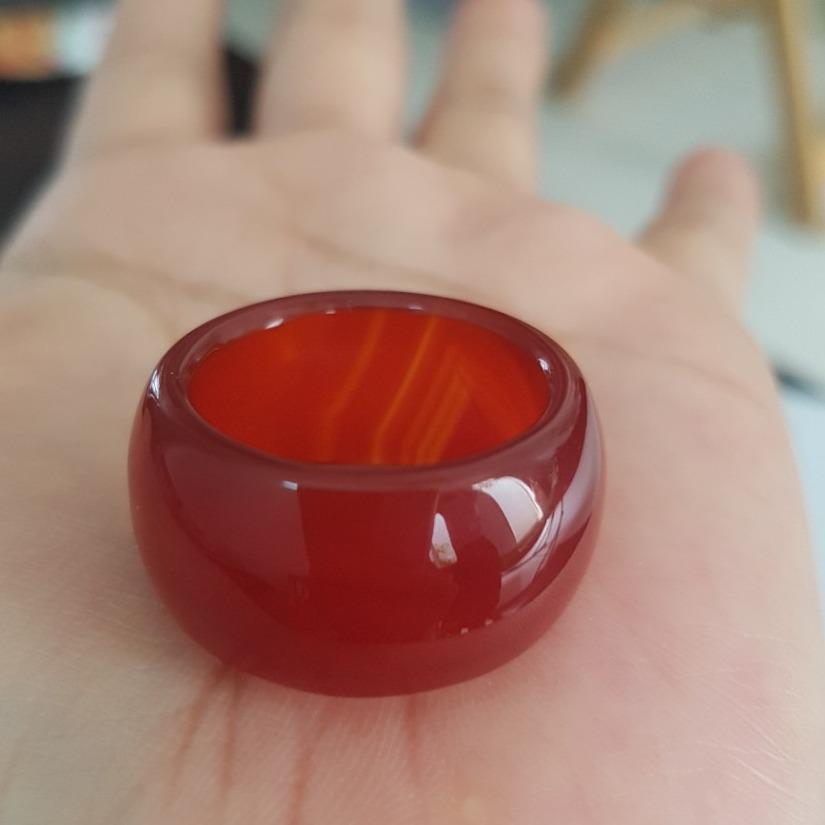 Nhẫn  Đá Mã Não Màu Đỏ Hợp Mệnh Hỏa, Thổ