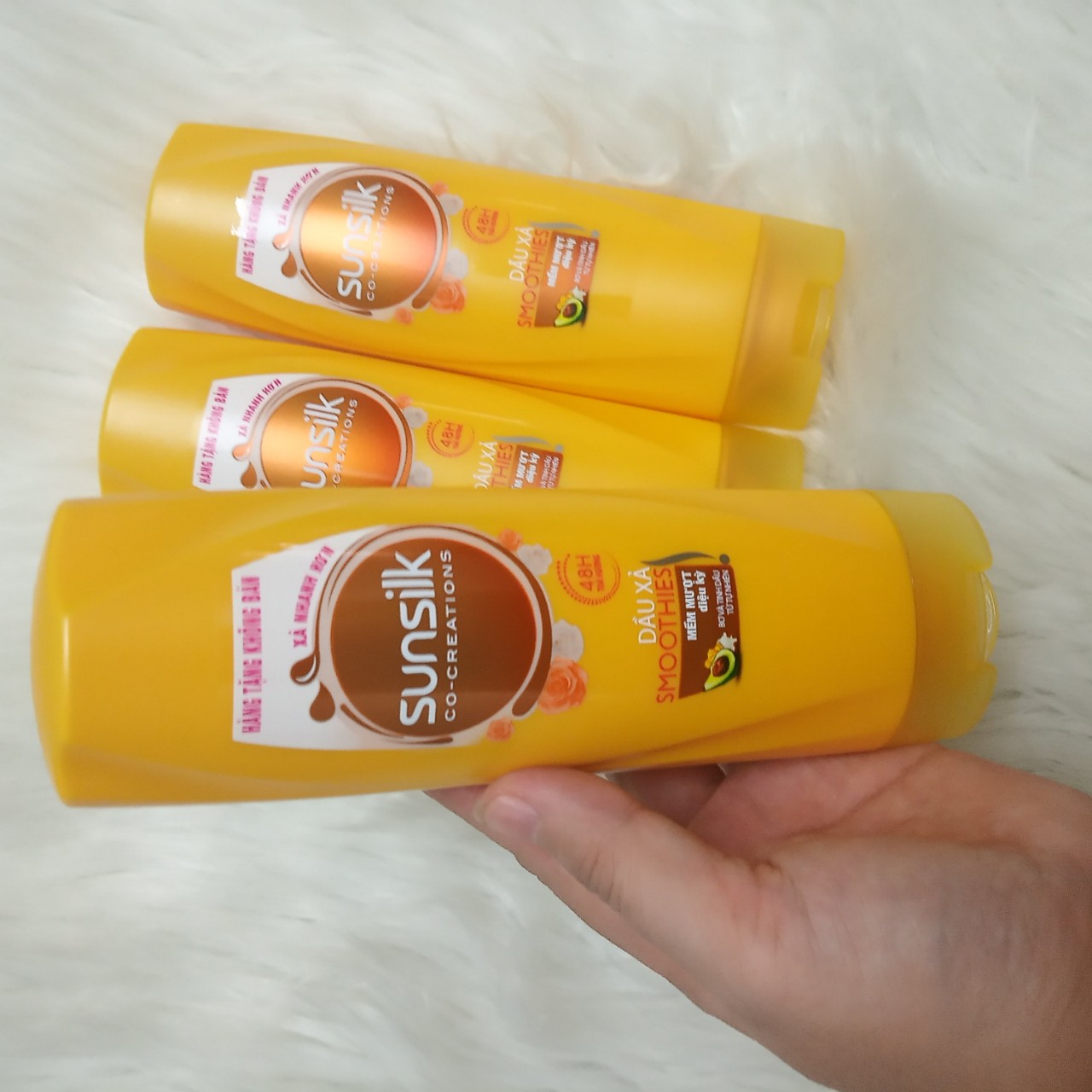 (Hàng Khuyến Mãi Tách Set)  2 Chai Dầu Xả Sunsilk 140g*2/chai -màu ngẫu nhiên
