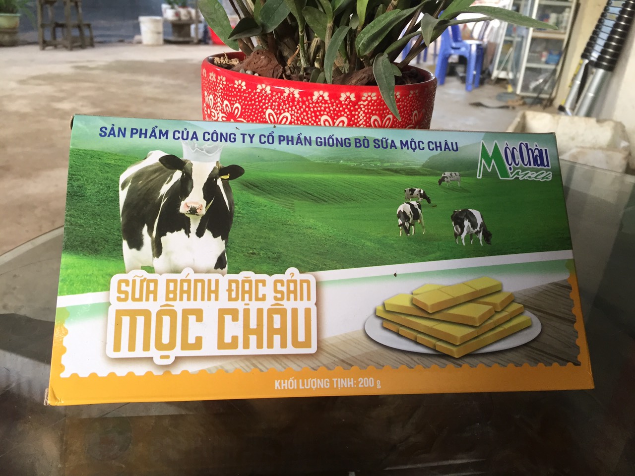 Bánh sữa Mộc Châu 200g (Hộp vàng vị nguyên bản)