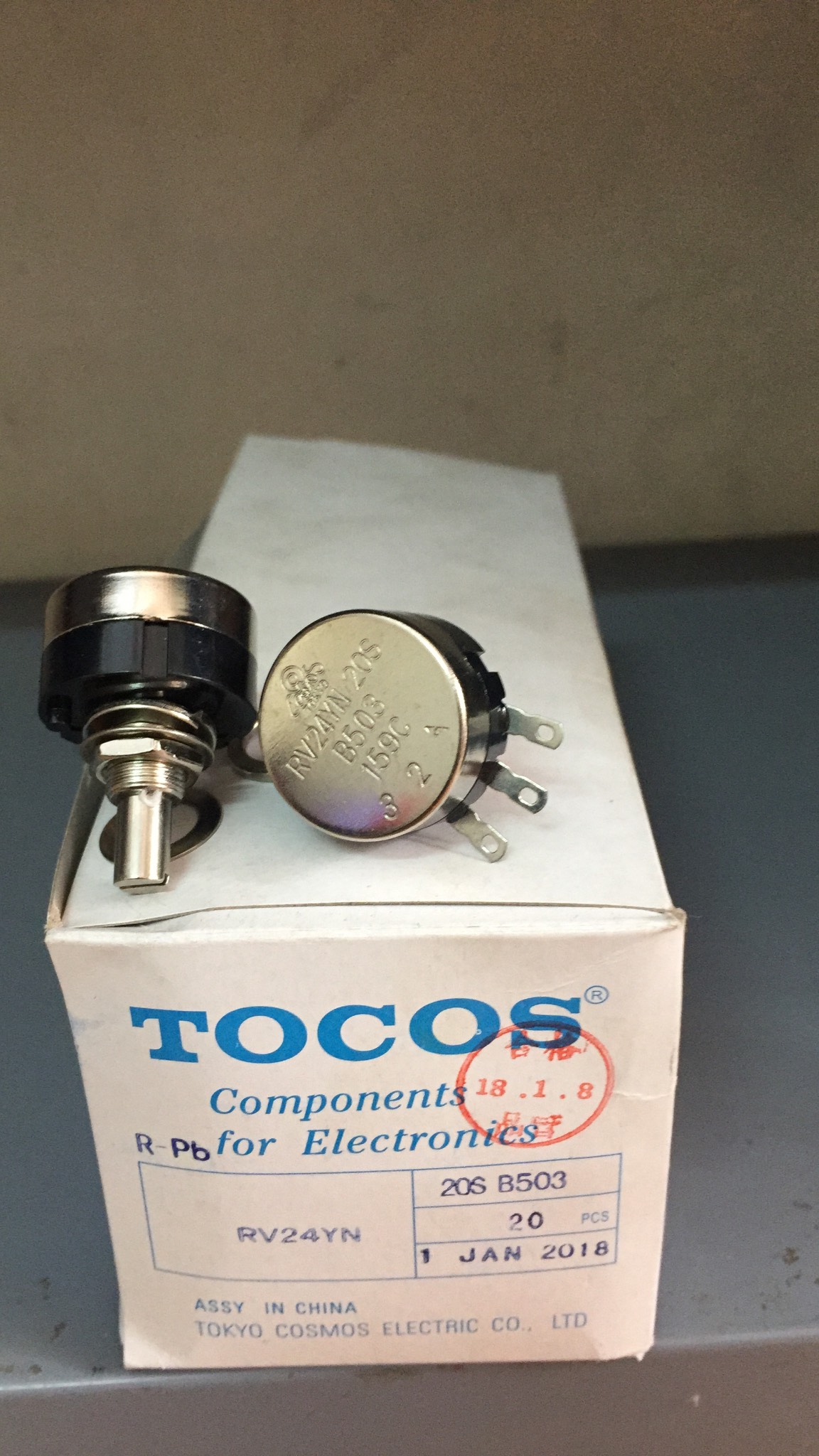 Biến trở tocos biến trở xoay chiết áp rv24yn20s b503