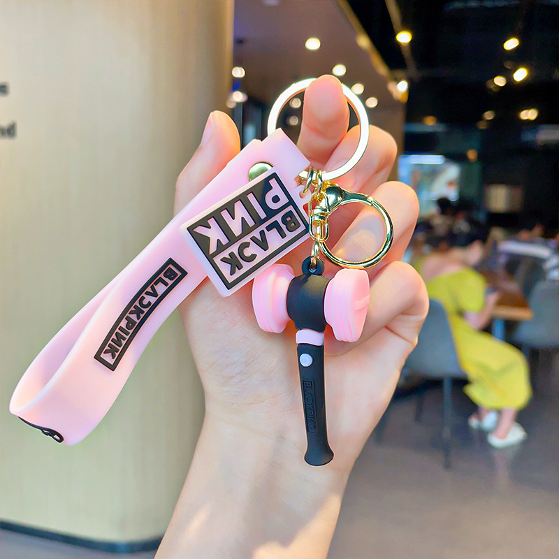 Móc Khoá Lightstick Blackpink Búa Hồng Có Name Tag Siêu Xinh Idol Lisa Jennie Rose Jisoo
