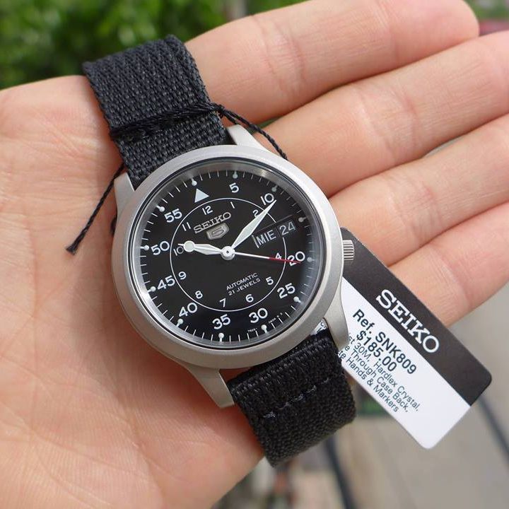 Đồng hồ nam Seiko dây dù màu đen máy Nhật