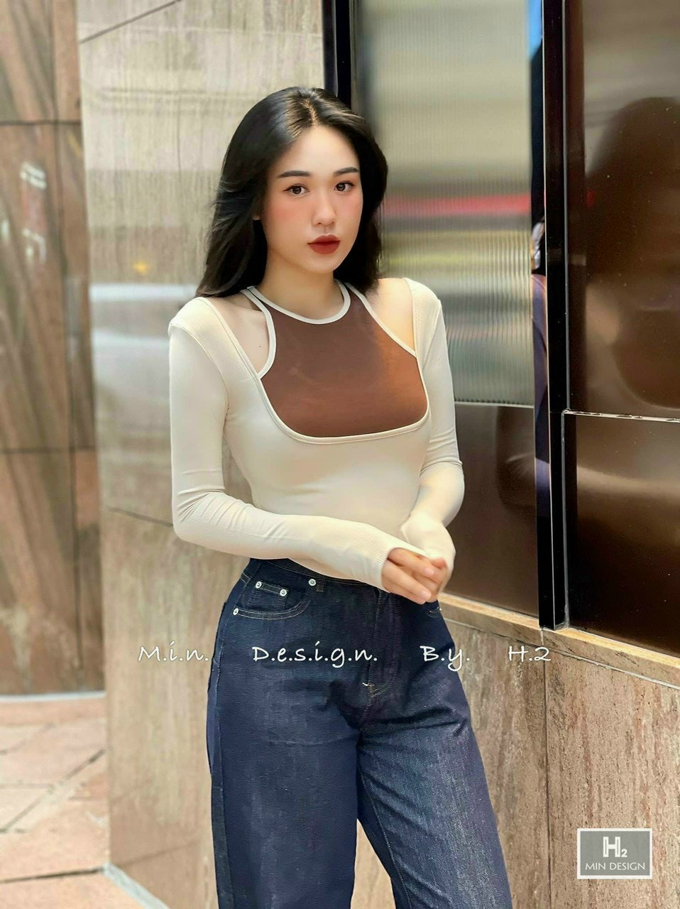 Áo len cổ yếm phối màu siêu đẹp.