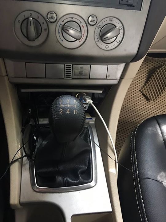 BỌC CẦN SỐ + TAY PHANH FORD LASER SỐ SÀN  DA BÒ THẬT, NHIỀU MÀU SẮC