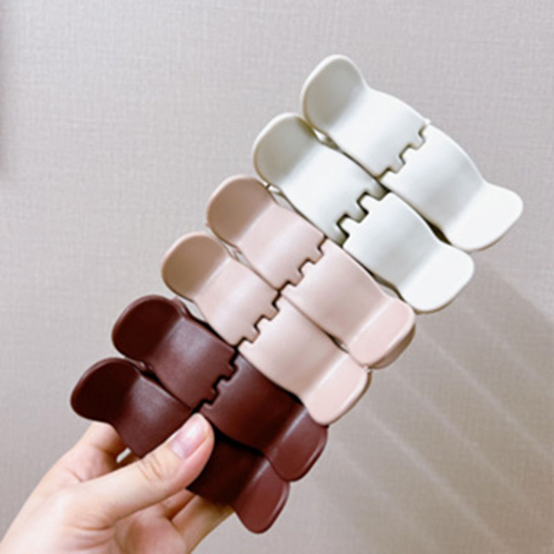 Set 12 kẹp tóc càng cua 5 răng nhựa sơn nhám màu socola tiện dụng