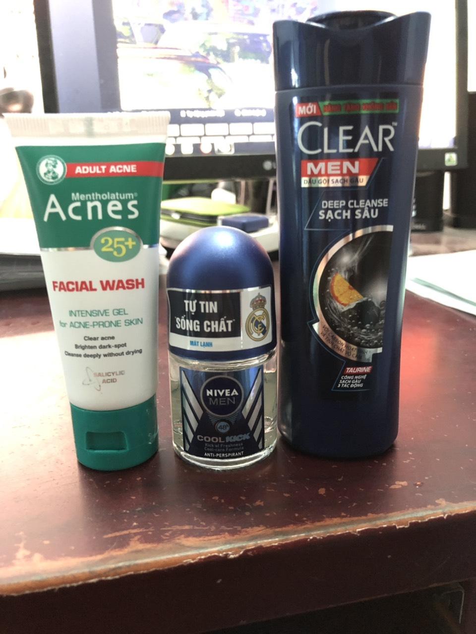 [HCM]Combo 3 món như hình gồm: 1 chai dầu gội sạch gàu Clear Men 70ml + 1 chai lăn khử mùi nivea 12ml + 1 tuýp sữa rửa mặt ngừa mụn Acnes 25g