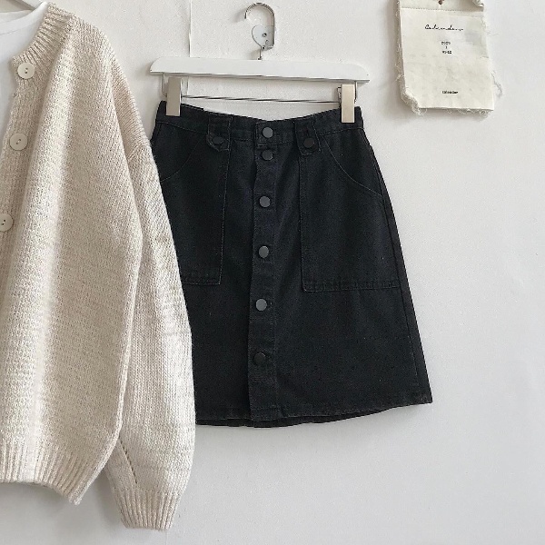 Chân váy chữ a jem closet màu đen chân váy jean ngắn nữ coar thiết kế basic phối nhiều cúc phong cách cá tính 3270