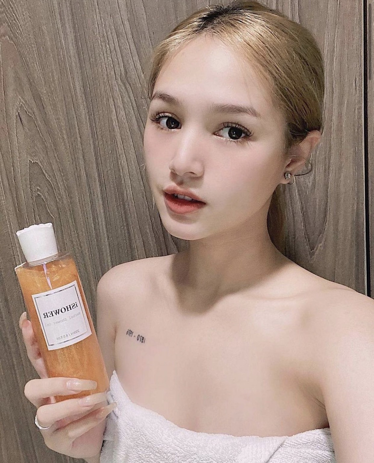 Combo 2 chai Gel tắm trắng thảo dược tươi iSHOWER