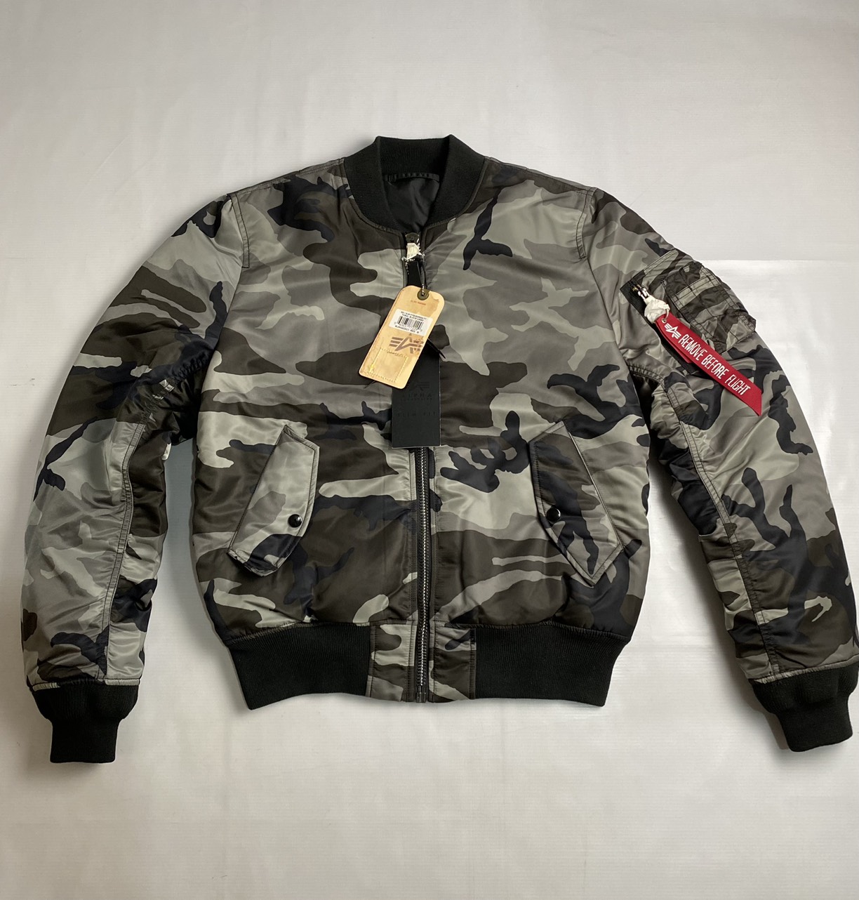 Áo pilot Ma-1 slim fit - hàng chính hãng Anpha industries màu ngụy trang