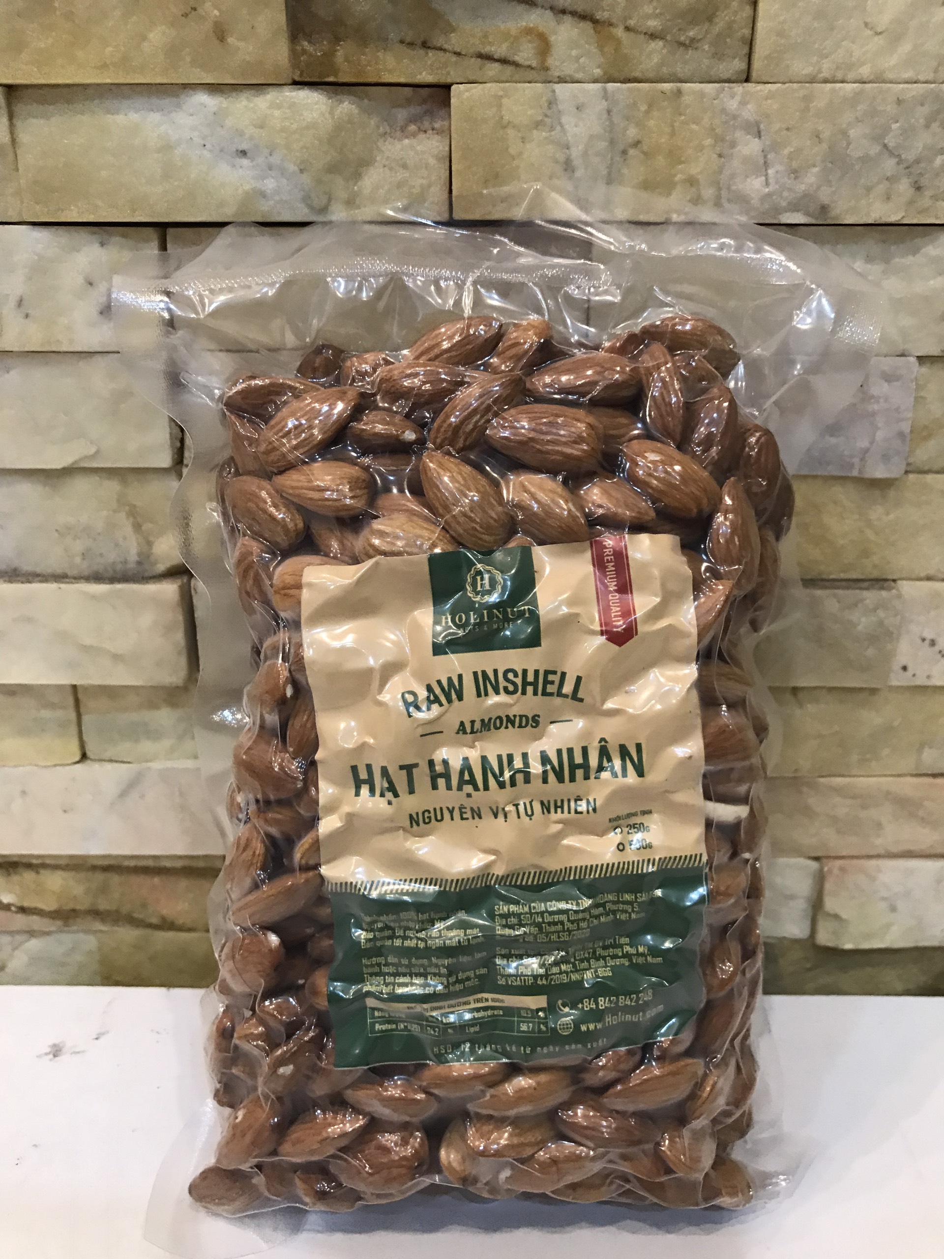 Hạnh nhân sống làm làm sữa raw shell