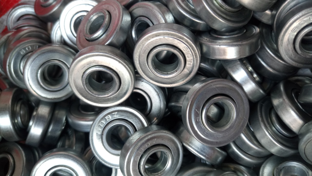 Combo 2 Vòng bi (bạc đạn) 608, 608z, 608zz dùng chế máy móc hoặc cho giày patin 2 hàng bánh xe