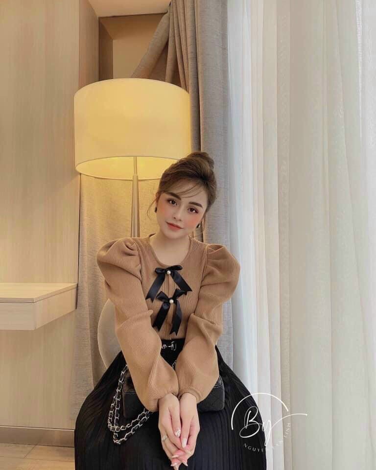 ÁO KIỂU TAY DÀI PHỒNG ,GẮN NƠ TRANG TRÍ TRƯỚC NGỰC, FORM CHUẨN ĐẸP, CHẤT THUN GÂN DÀY MỊN ĐẸP TTSGR