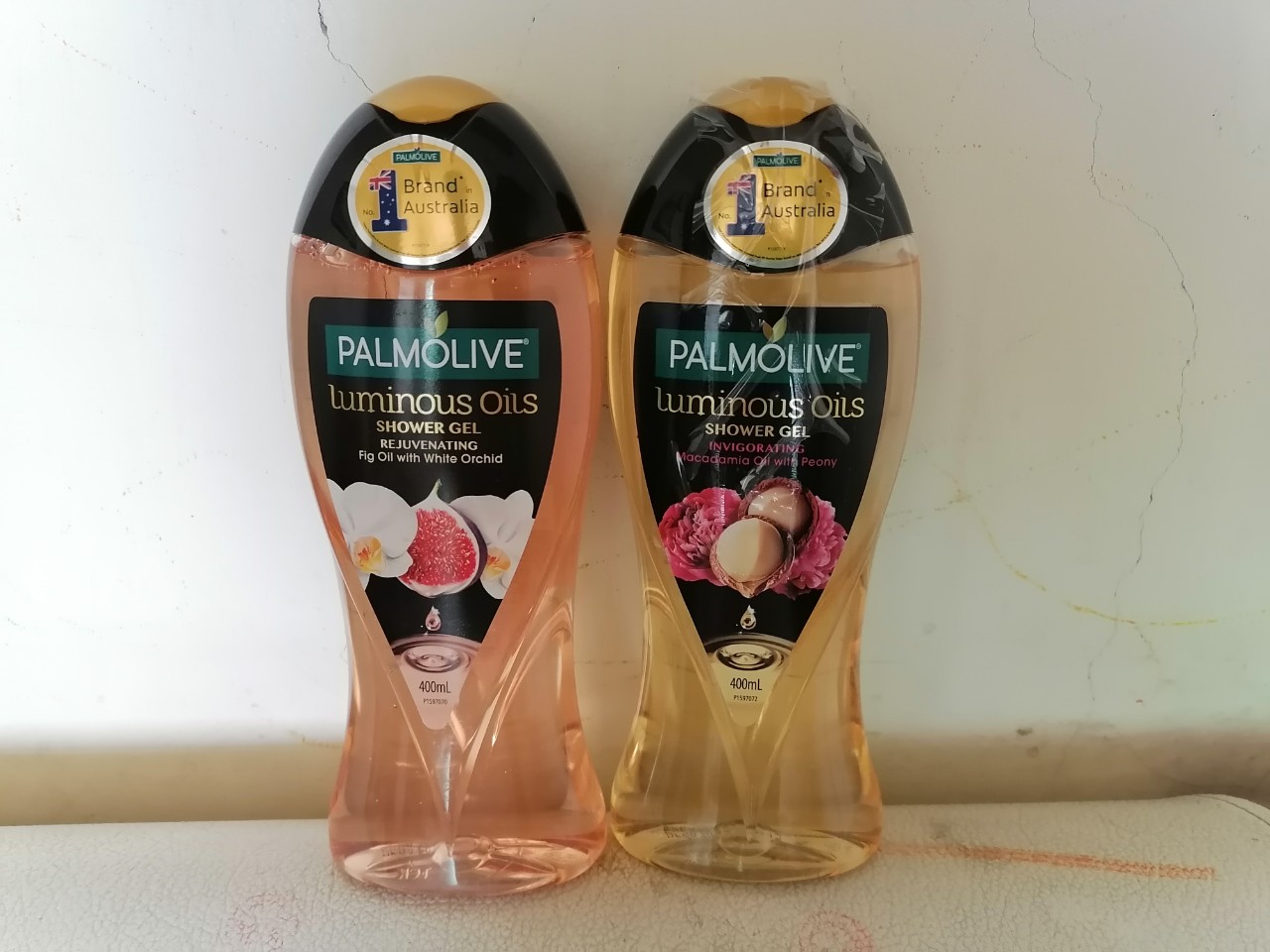 Sữa Tắm Palmolive Luminous Oils Tinh Dầu Thiên Nhiên 400ml