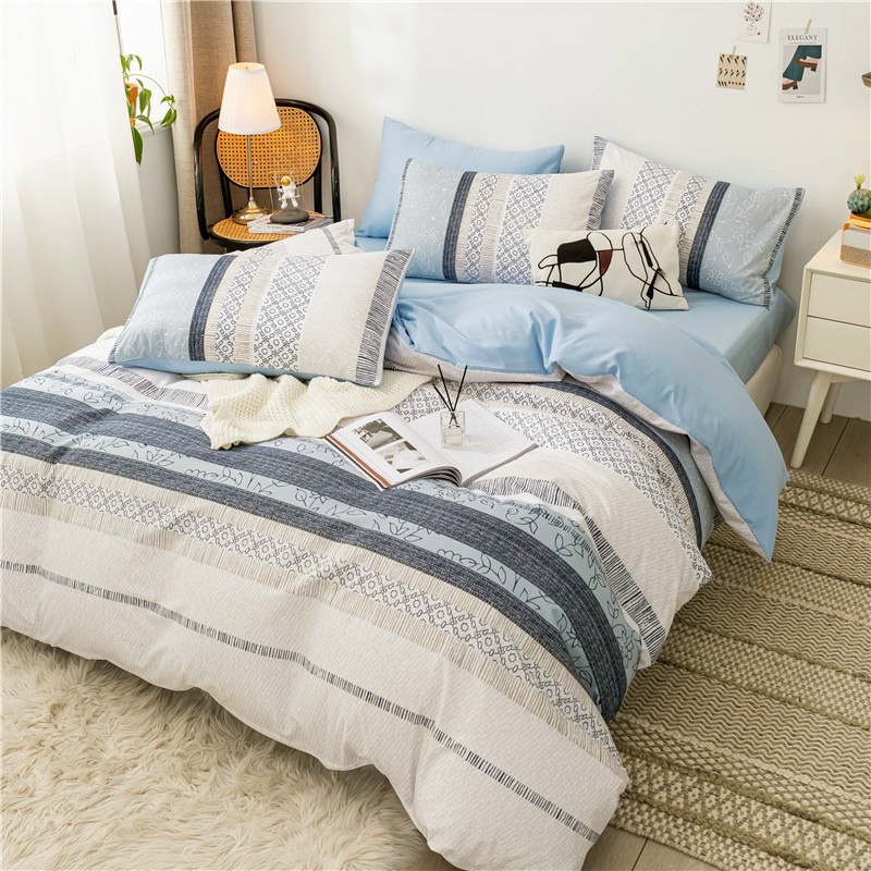 Bộ chăn ga gối cotton poly nhập mẫu thổ cẩm xanh trắng- emly bedding