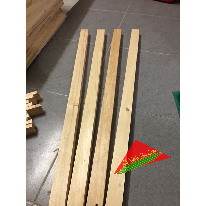 Bó 4 thanh gỗ thông vuông 3x3cm, dài 1m đã bào láng 4 mặt rất phù hợp làm khung sườn