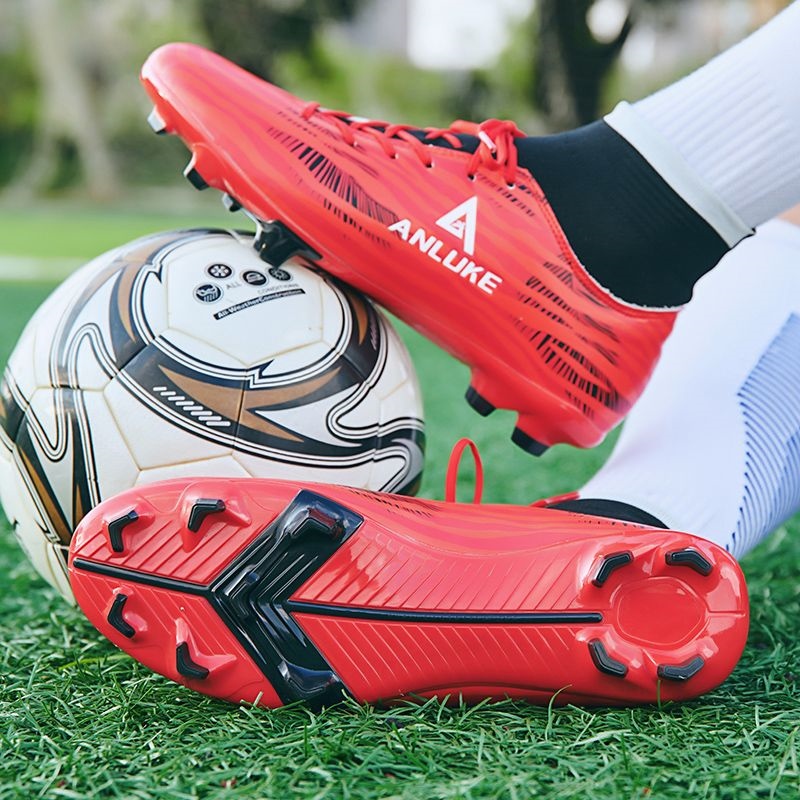 Children help football shoes male broken nail TF male high antiskid wear sneakers ag spike football training shoes male students