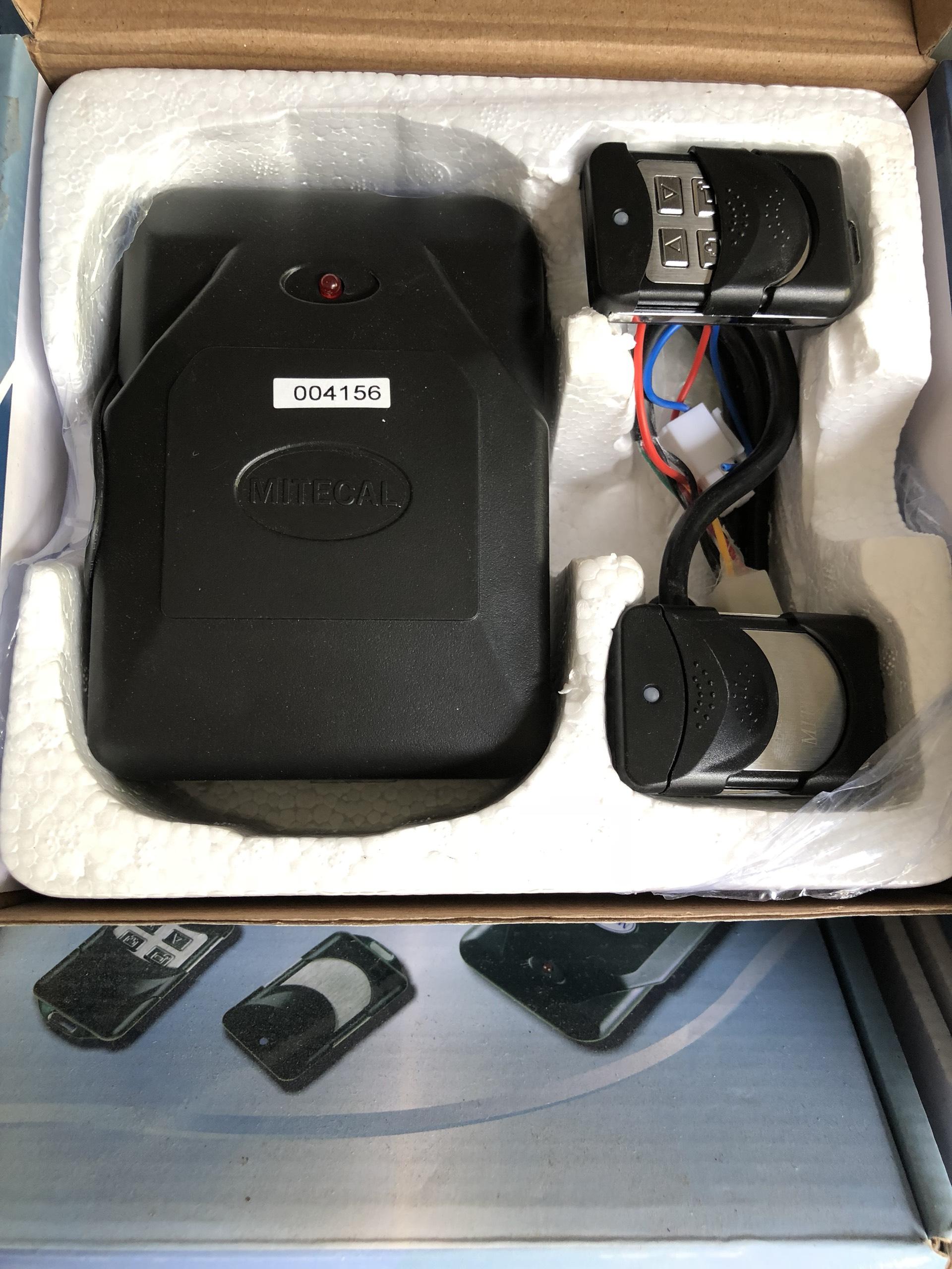 Bo dieu khien cua cuon mitecal.