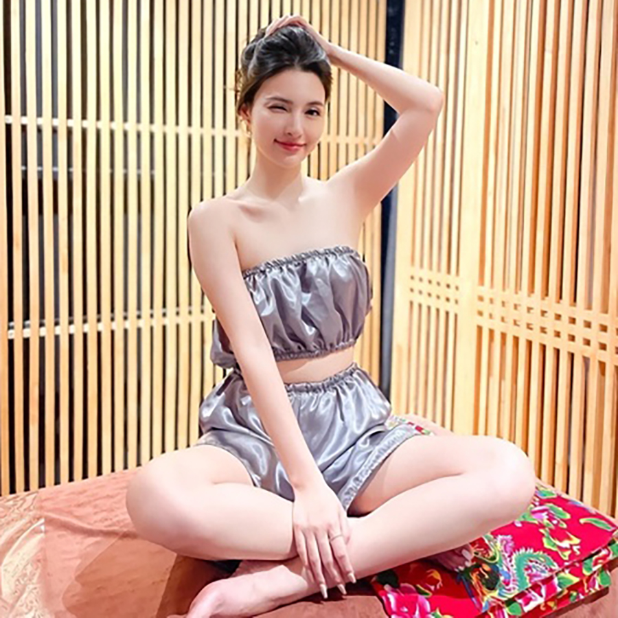 Bộ đồ mặc tắm trắng, giảm béo, massage cho spa, chất phi lụa mềm mát