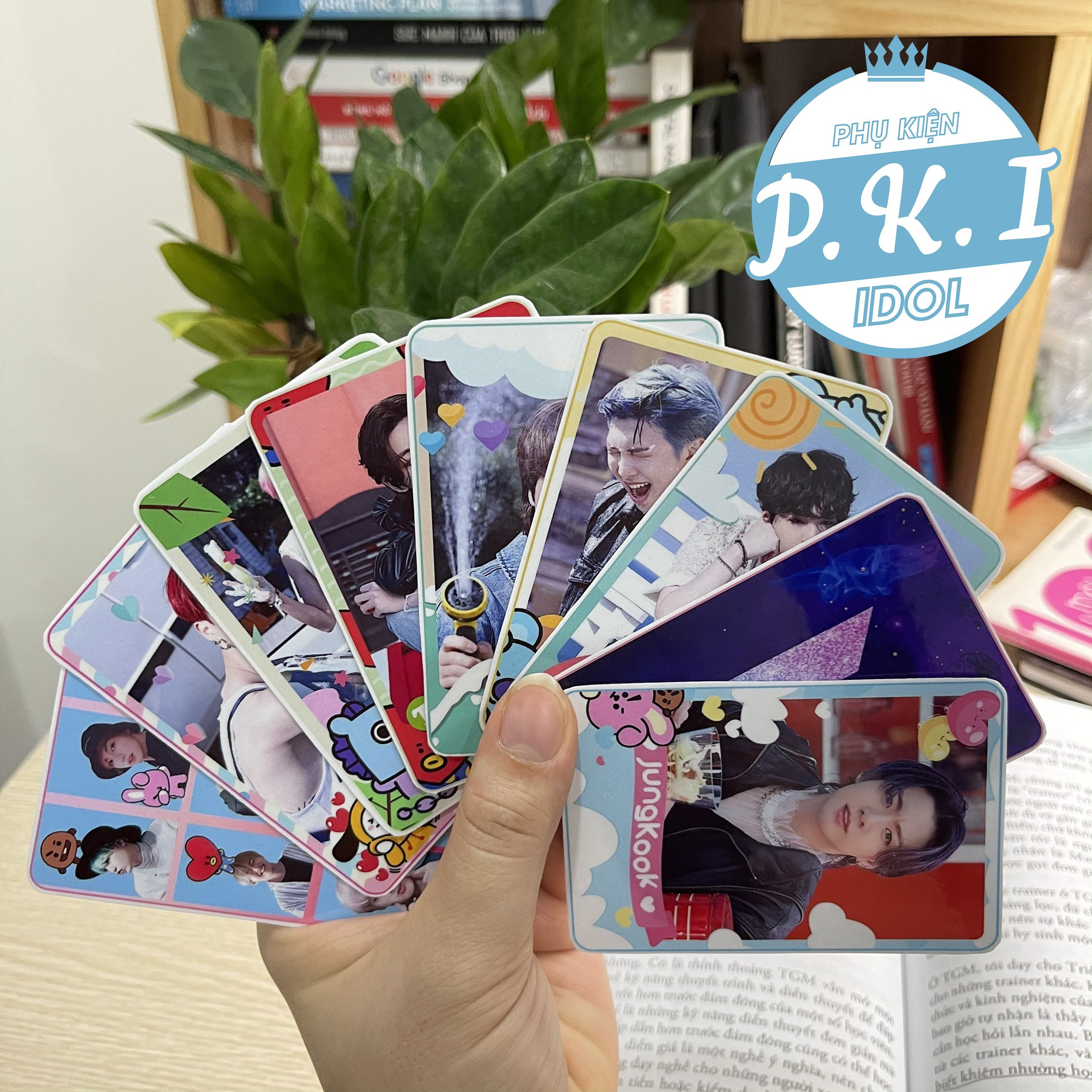 Lomo Card Ảnh B.T.S Đa Sắc Thái - Bộ Card Cứng Ép Lụa 7 Thành Viên BTS Bo Góc