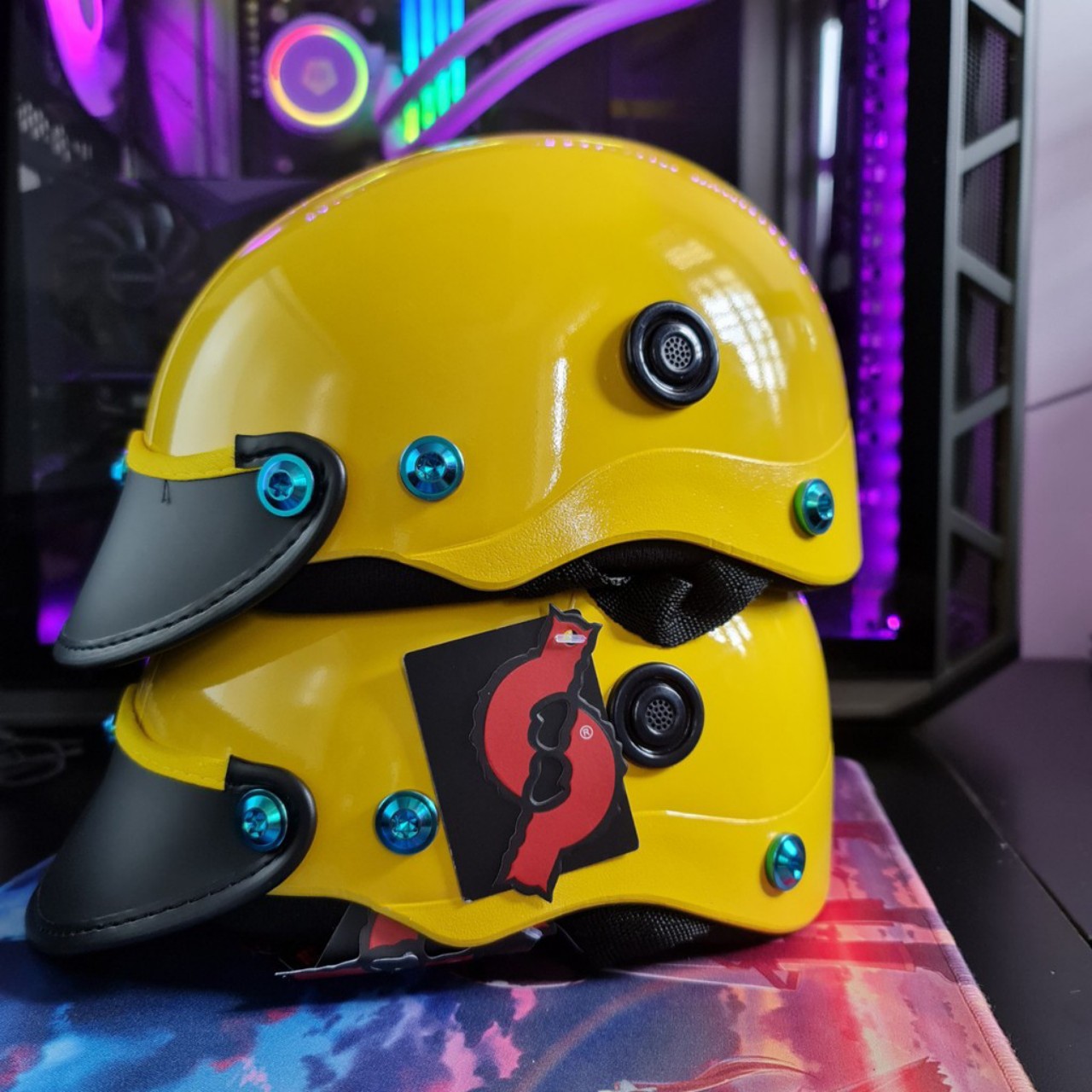 Mũ Bảo Hiểm Trơn Sơn Bóng Gắn Ốc Titan GR5 Cao Cấp