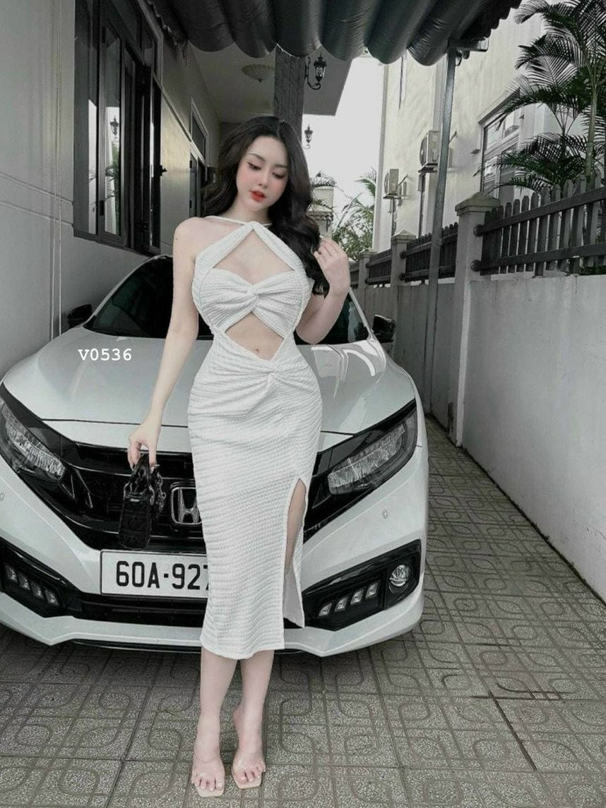 Đầm body thun gân hở lưng quyến rũ, váy ôm xẻ tà cổ yếm xoắn ngực sexy, đầm đi tiệc tối cut eo tôn dáng