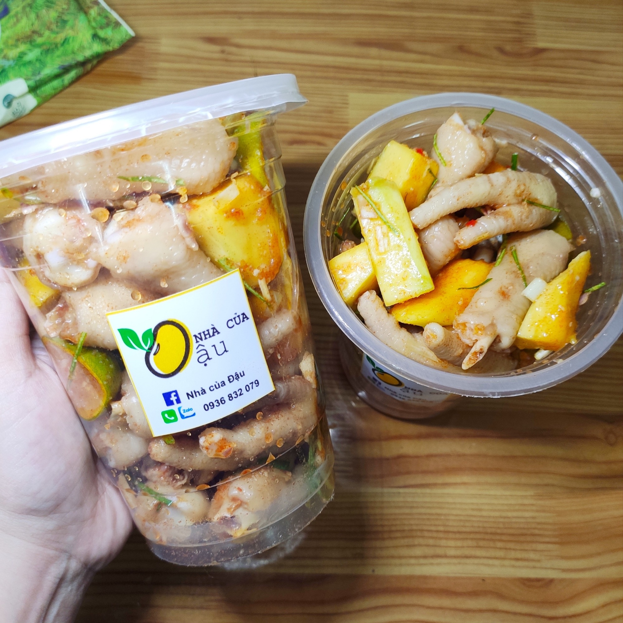 Chân gà sốt thái