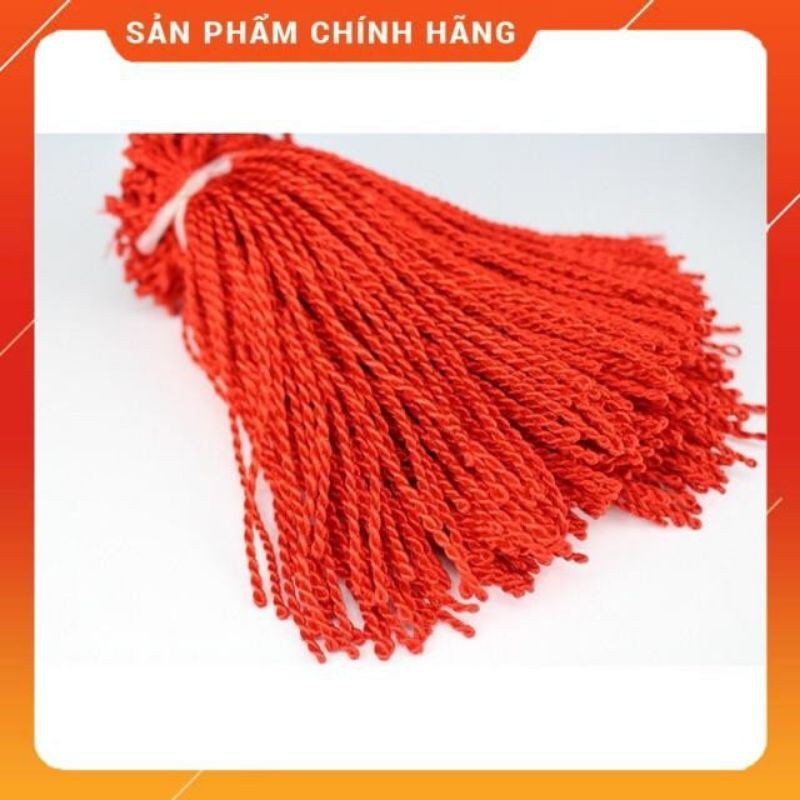 100 chỉ đỏ làm vòng may mắn