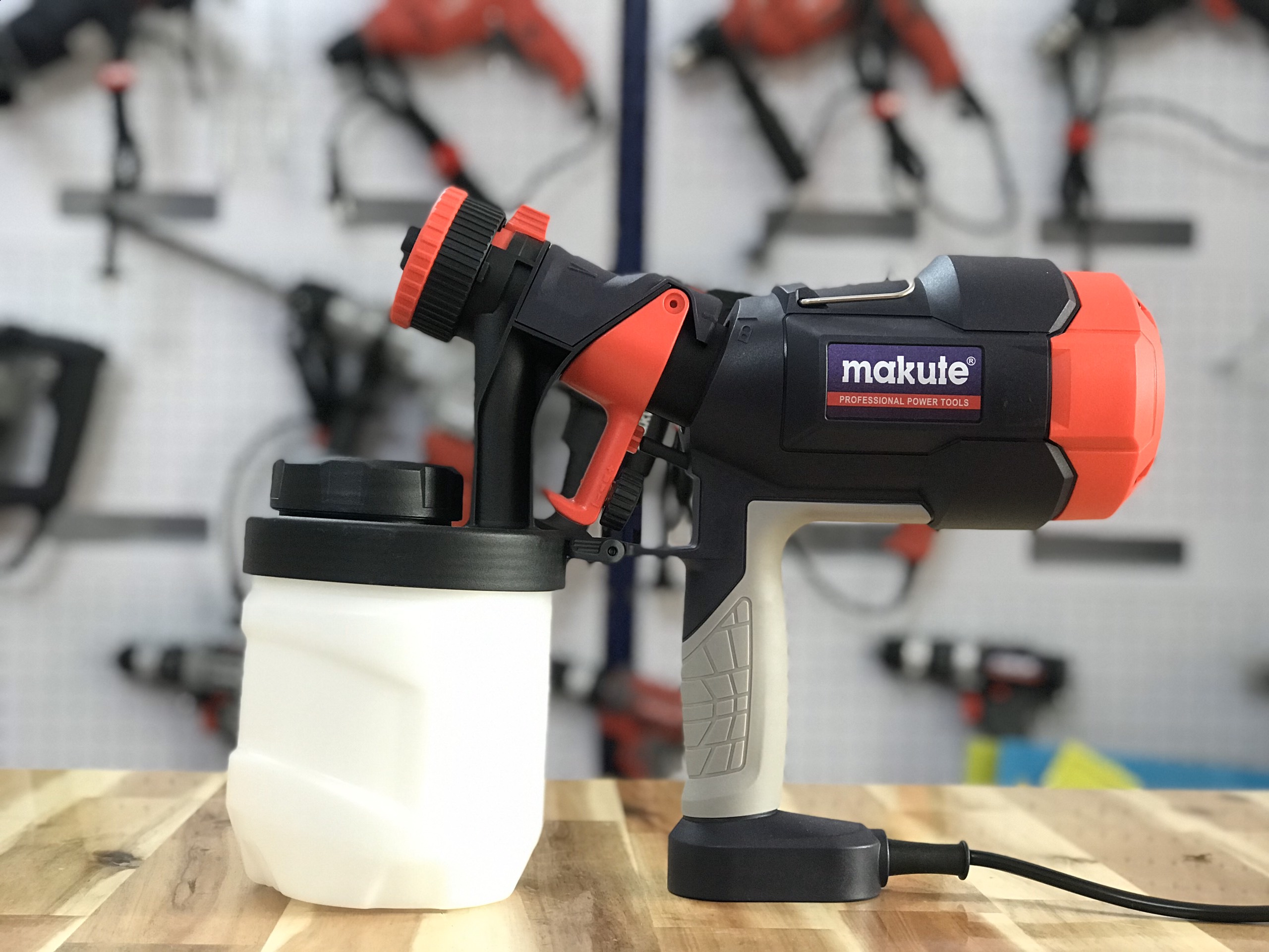 Máy phun sơn sg001 makute vòi phun 25mm tốc độ phun 700ml/p
