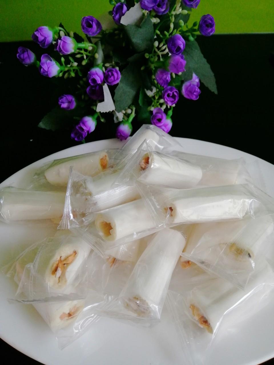 Kẹo dồi lạc - đặc sản nam định