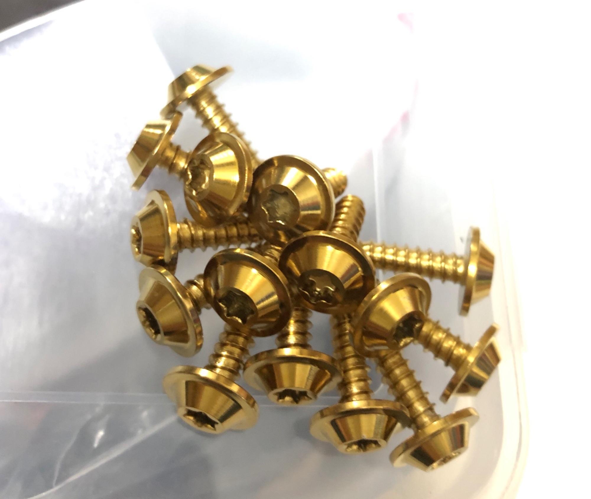 [HCM]ỐC DÀN ÁO YAMAHA 5LY XOẮN Thủy Tiên Racing (MÀU VÀNG) Giá 10k/con