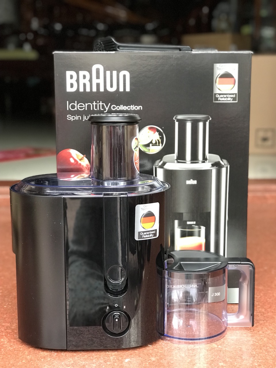Máy ép trái cây braun j300