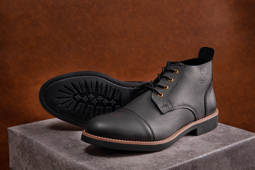 •Giày boot nam da bò sáp cao cấp cổ lửng. •Chukka Hunter - Steeler, đế khâu, phong cách workwear.