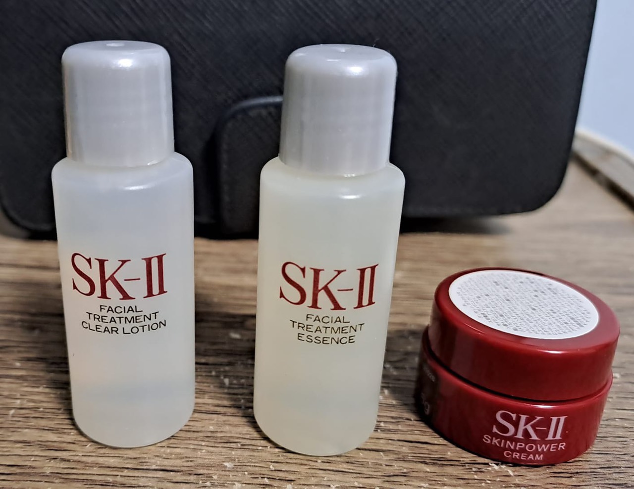 Set mini 3 món skii/ sk2/ sk-ii - nước hoa hồng 10ml, nước thần 10ml, kem dưỡng skinpower cream 2.5g