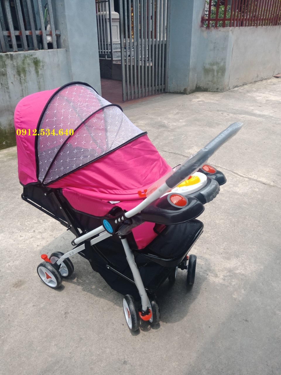 Xe đẩy 2 chiều 3 tư thế màu hồng có nhạc