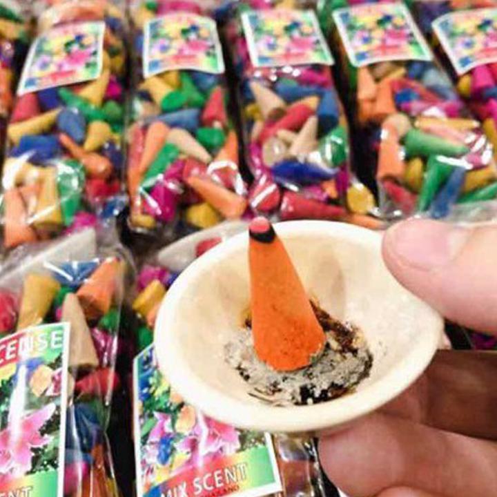 Trầm hương thái gói 100 viên đủ -mầu- mùi