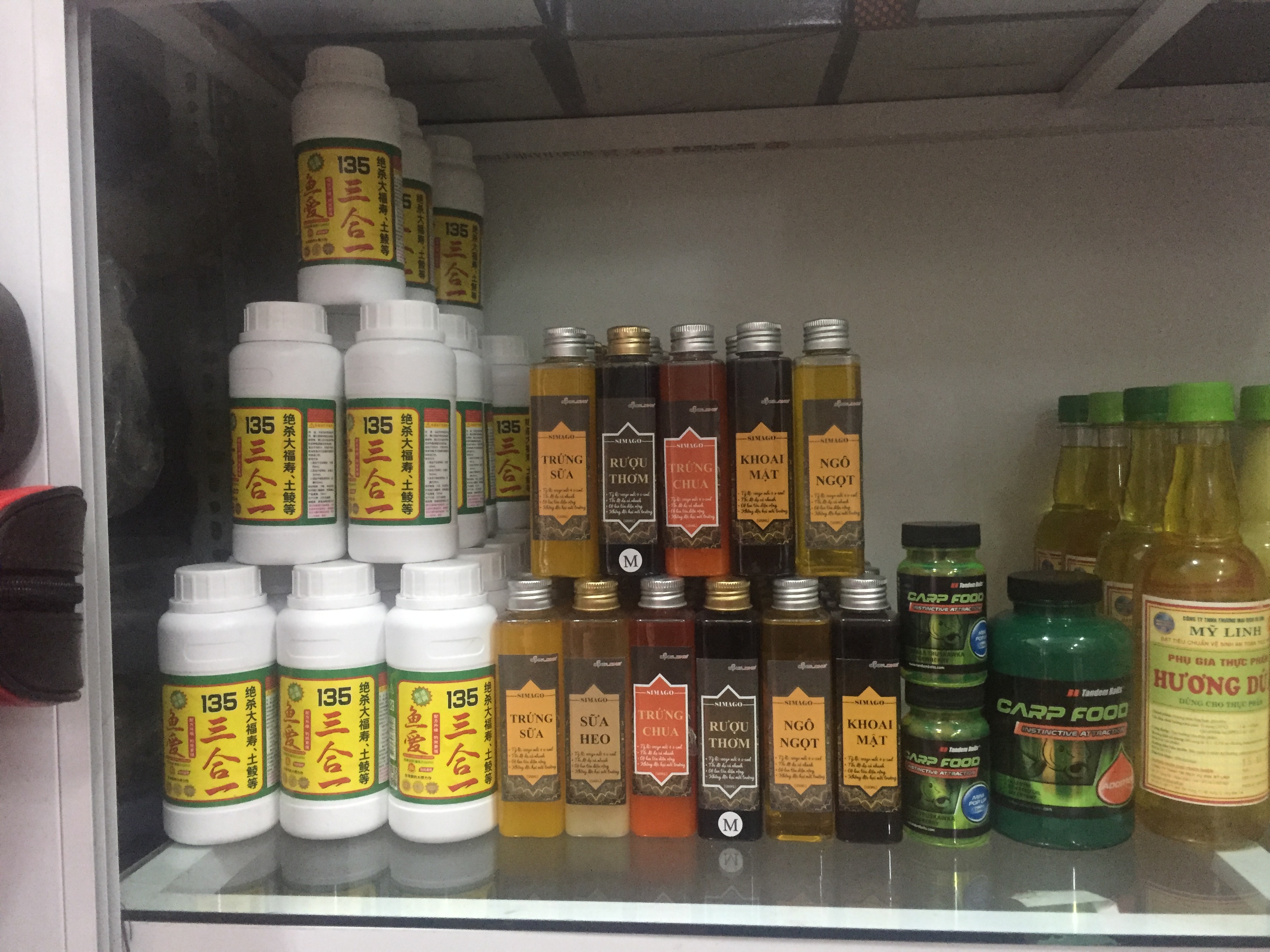 Tinh mùi dụ cá trứng sữa chuyên dùng kết hợp với nước dụ 135 cực nhạy cực hiệu quả với cá chép, trắm, rô phi.