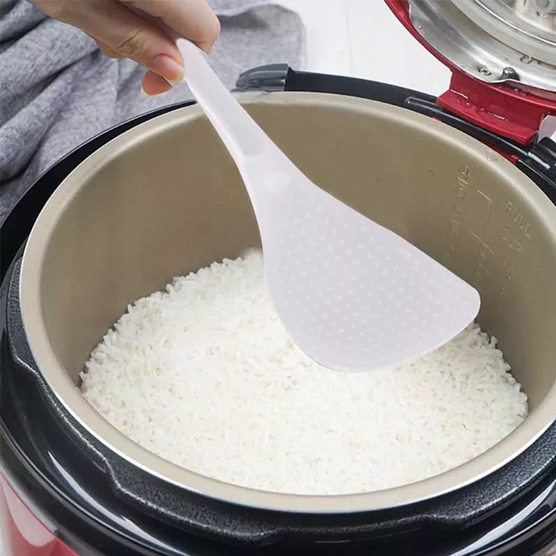 Vá xới cơm inox sáng bóng chắc chắn