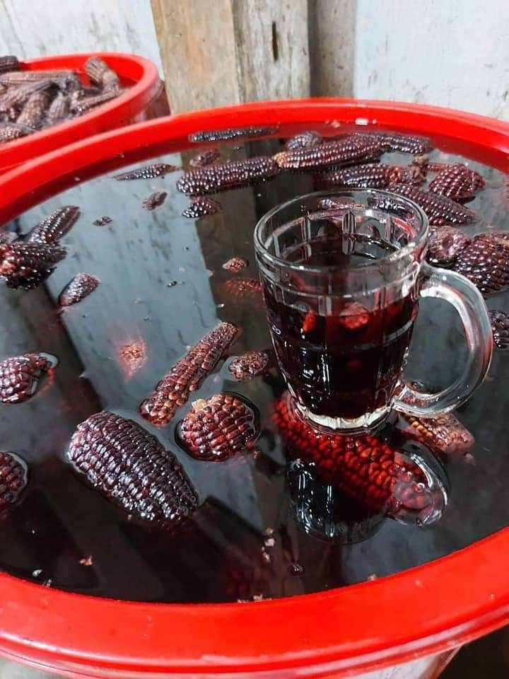 Rượu ngô tím uống êm, thơm, không đau đầu, không khát nước chai 1 lít