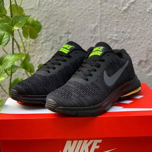 Giày Sneaker Màu Đen Full Chất Đẹp