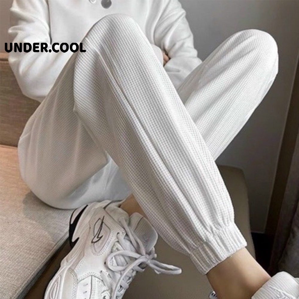 Quần Jogger UNDERCOOL nữ dáng rộng chất liệu nỉ gân trẻ trung