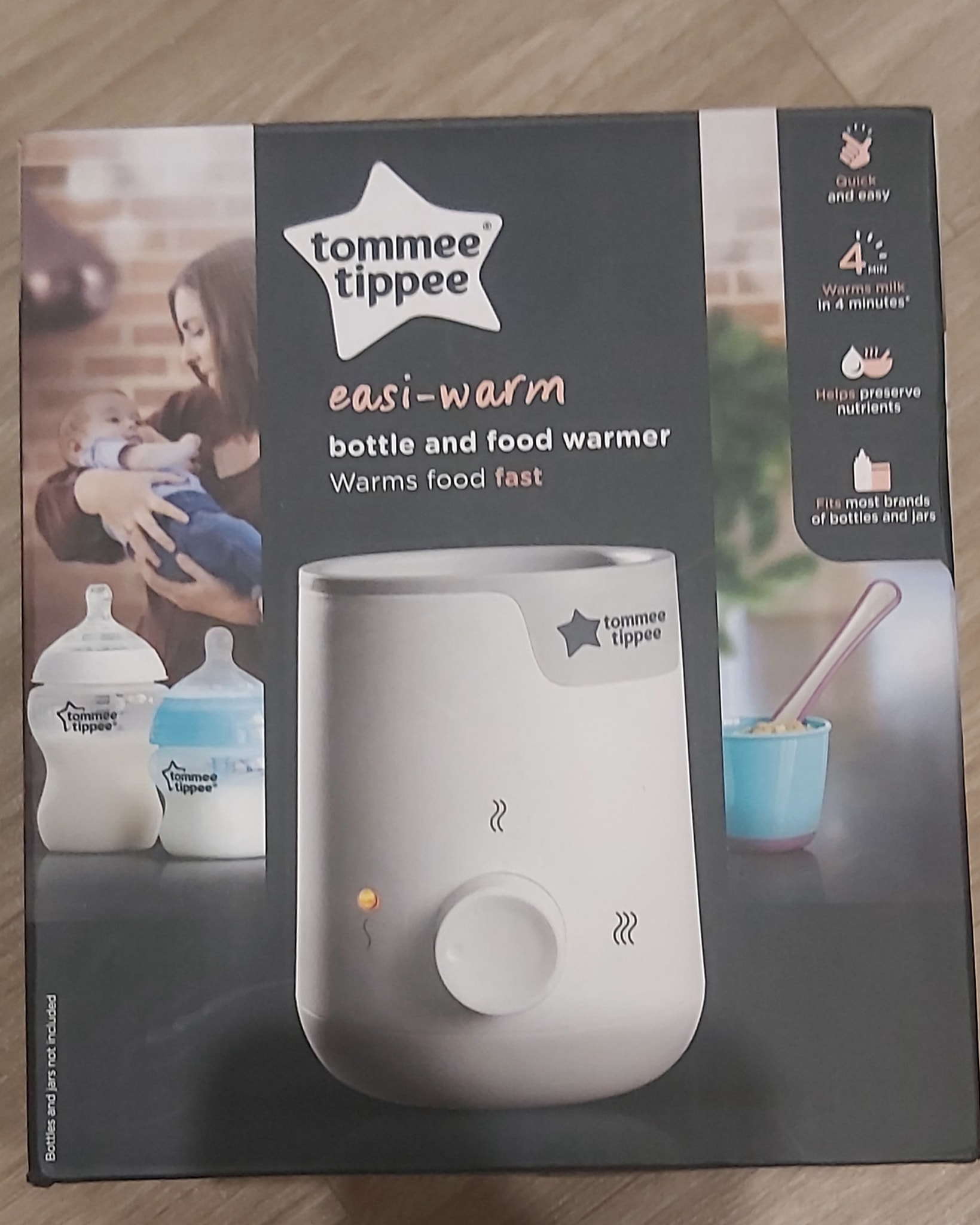 Máy hâm nóng bình sữa và thức ăn hiệu Tommee tippee Easi